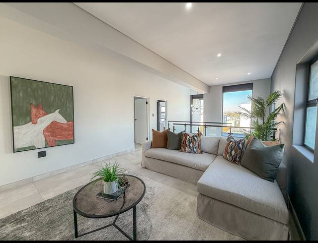 4 BEDROOM FREEHOLD FOR SALE IN FOUNTAINBROOK ESTATE